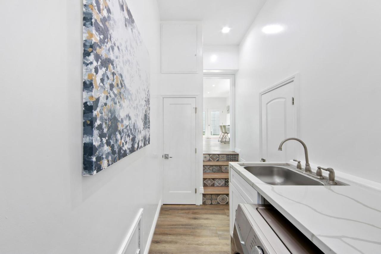 Studio City Contemporary Villa With Pool Sleeps 10 Los Angeles Exteriör bild