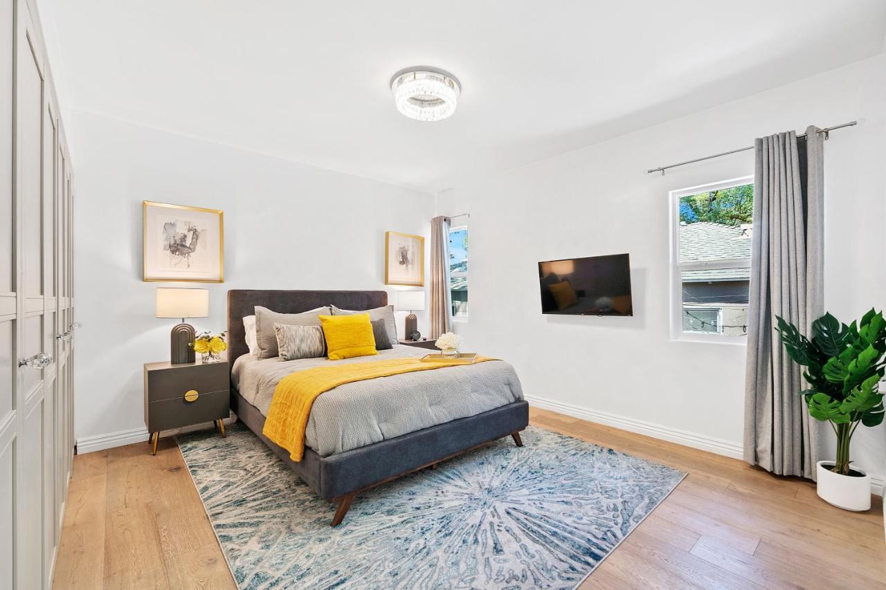 Studio City Contemporary Villa With Pool Sleeps 10 Los Angeles Exteriör bild